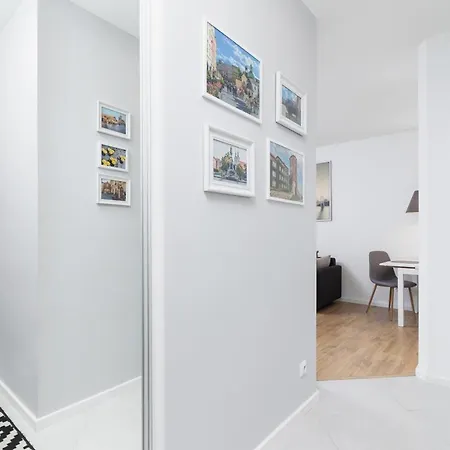 Apartment Kotlarska Cracow By Renters Krakow