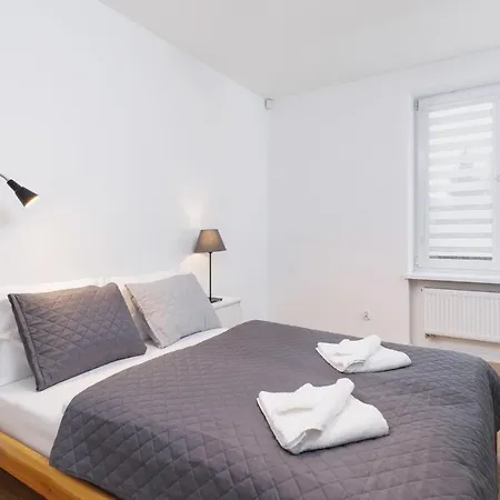 Kotlarska Cracow By Renters Appartamento
