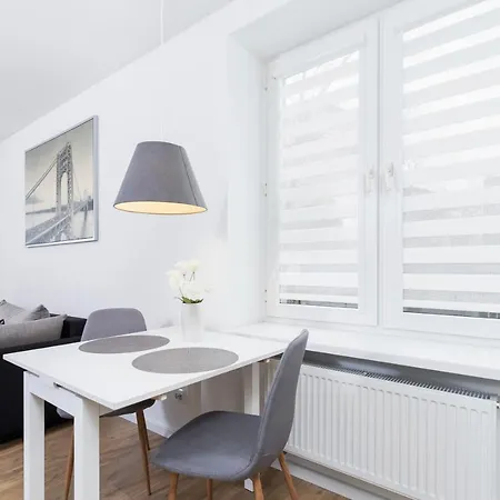 Kotlarska Cracow By Renters Apartment *